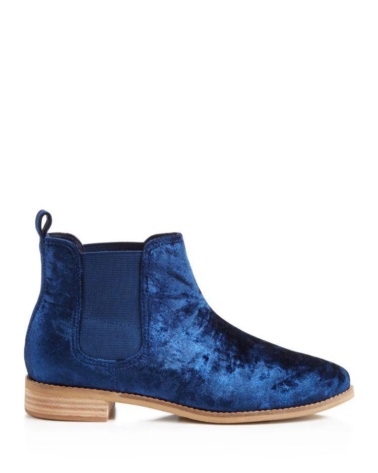 商品TOMS|Women's Ella Velvet Chelsea Booties,价格¥587,第2张图片详细描述