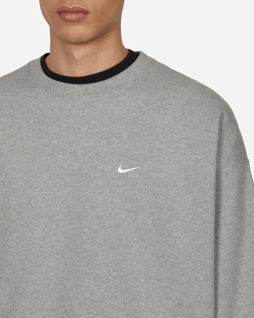 商品NIKE|Solo Swoosh Crewneck Sweatshirt Grey,价格¥629,第5张图片详细描述