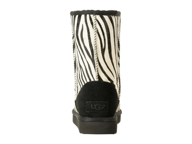 商品UGG|Classic Short Exotic 斑马纹雪地靴,价格¥974,第5张图片详细描述