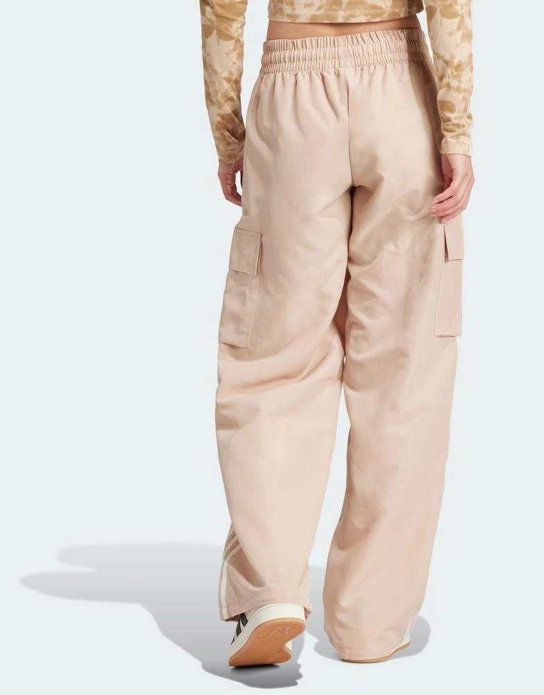 商品Adidas|adidas Originals 3S cargo pants in beige,价格¥726,第3张图片详细描述