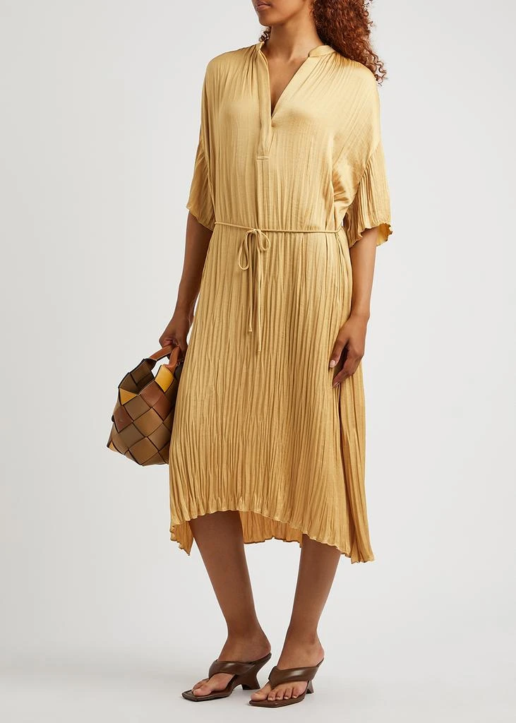 商品Vince|Gold plissé satin midi dress,价格¥4362,第4张图片详细描述