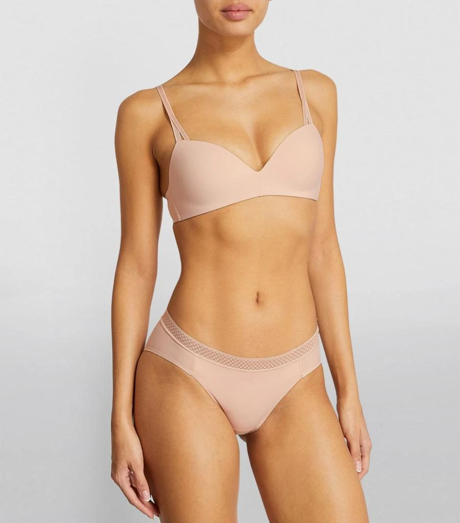 商品Calvin Klein|Seductive Comfort Bikini Briefs,价格¥266,第2张图片详细描述