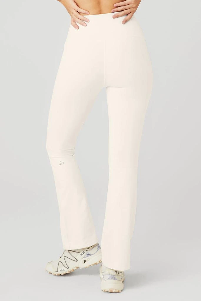 商品Alo|Airbrush High-Waist Bootcut Legging - Ivory,价格¥818,第2张图片详细描述