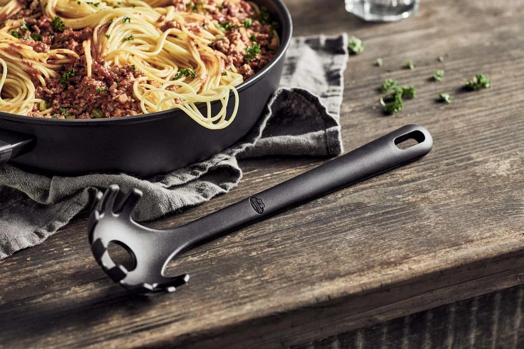 商品Ballarini|Ballarini Nero Silicone Spaghetti Spoon,价格¥111,第3张图片详细描述