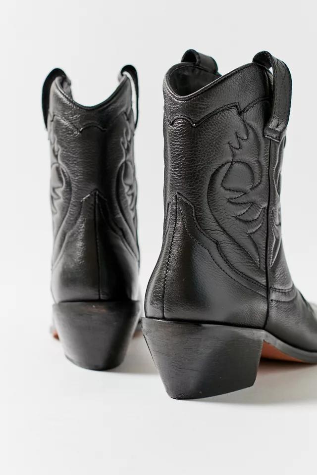 商品Urban Outfitters|UO Lynn Cowboy Boot,价格¥369,第7张图片详细描述