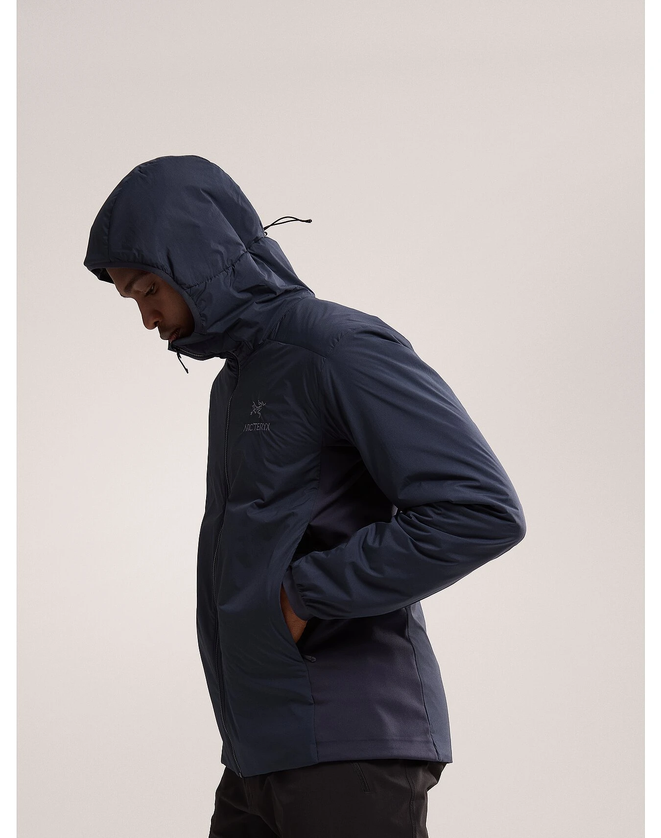 商品Arc'teryx|Arc'teryx 男士户外冲锋衣 X000007487BLACKSAPPHIRE 蓝色,价格¥2740,第5张图片详细描述