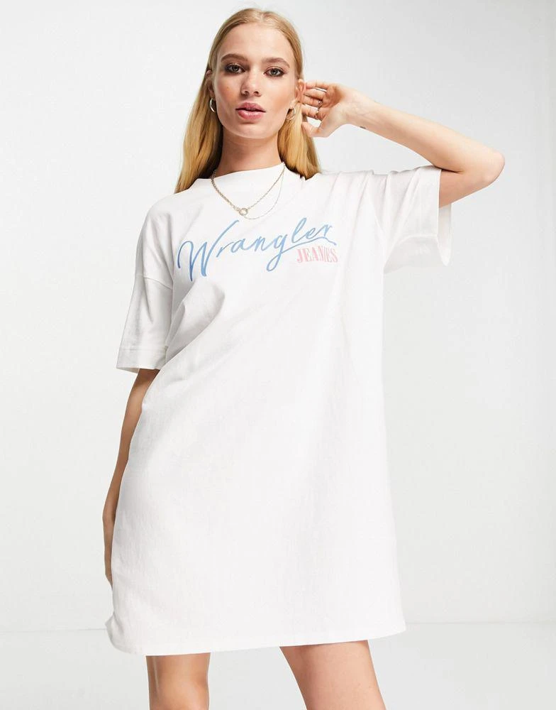 商品Wrangler|Wrangler logo t-shirt dress in off white,价格¥193,第3张图片详细描述