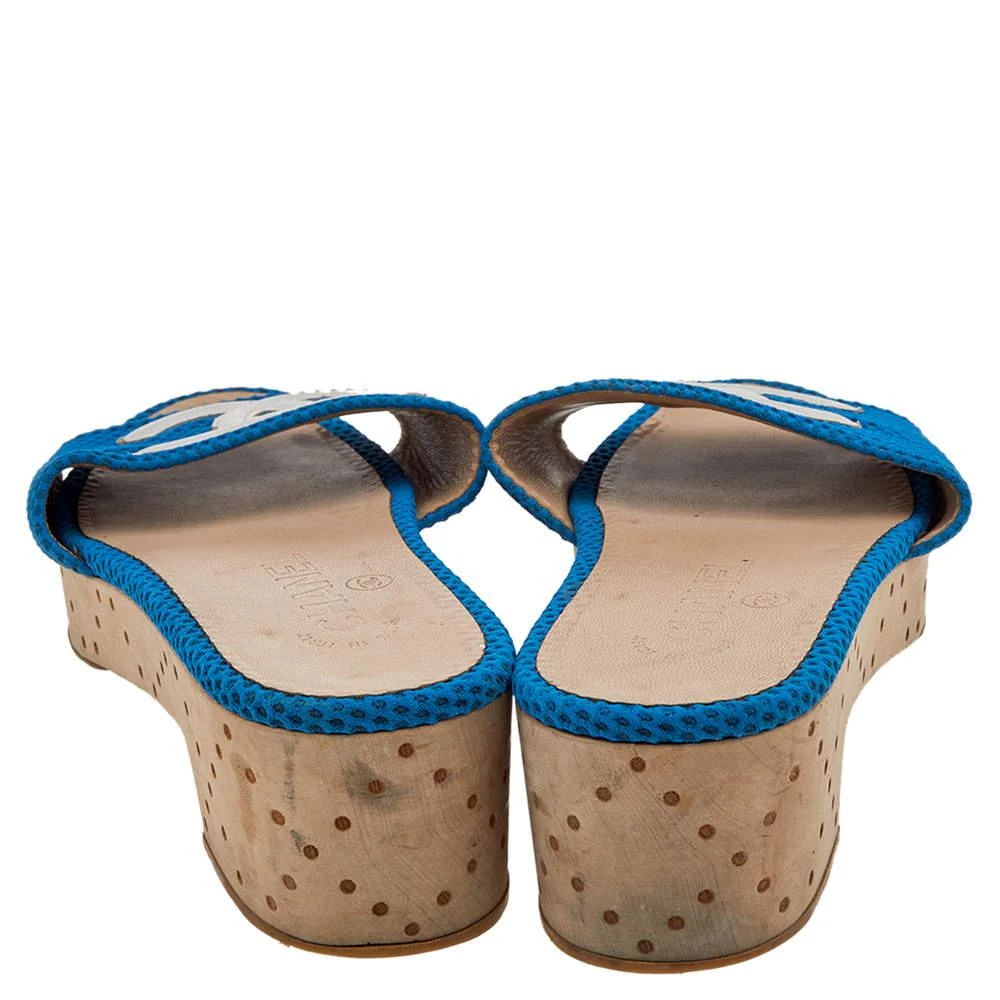 商品[二手商品] Chanel|Chanel Blue/White Mesh And Leather CC Logo Platform Slide Wooden Sandals Size 39,价格¥3620,第5张图片详细描述