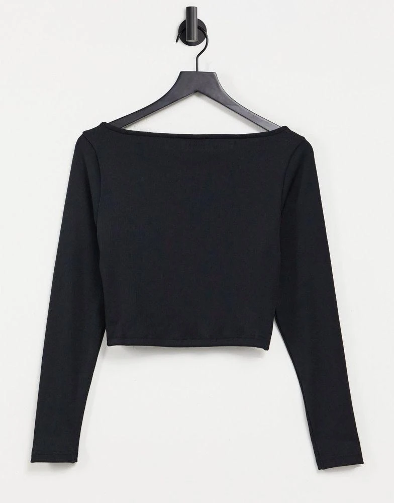 商品Puma|Puma Classic Long Sleeve Cropped top in black,价格¥122,第2张图片详细描述