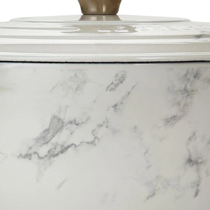 商品Le Creuset|4.5 Qt. Marble Appliqué Round Dutch Oven - Exclusive,价格¥3113,第3张图片详细描述