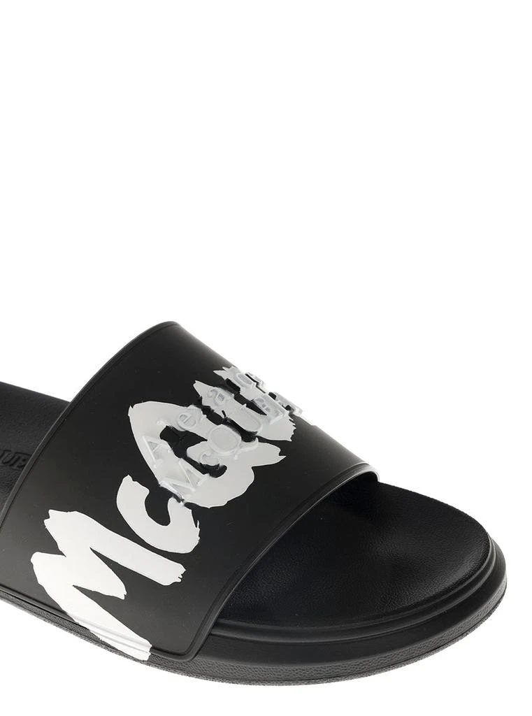 商品Alexander McQueen|Alexander Mcqueen Man's Black Rubber Slide Sandals with Logo,价格¥2061,第4张图片详细描述