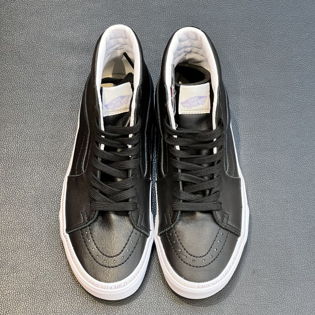 【韩国直邮|包邮包税】万斯[VANS] Sk8-Hi # Divine # 男女共用 运动鞋 # black/true white (VN0A7Q5NB6L)商品第2张图片规格展示