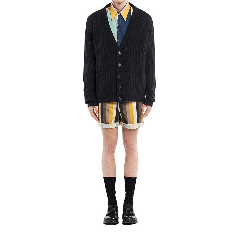 商品Prada|【预售3-7天】普拉达 22年早春 男士黑色设得兰羊毛开衫UMG103_1Z7F_F0002_S_221,价格¥11595,第4张图片详细描述