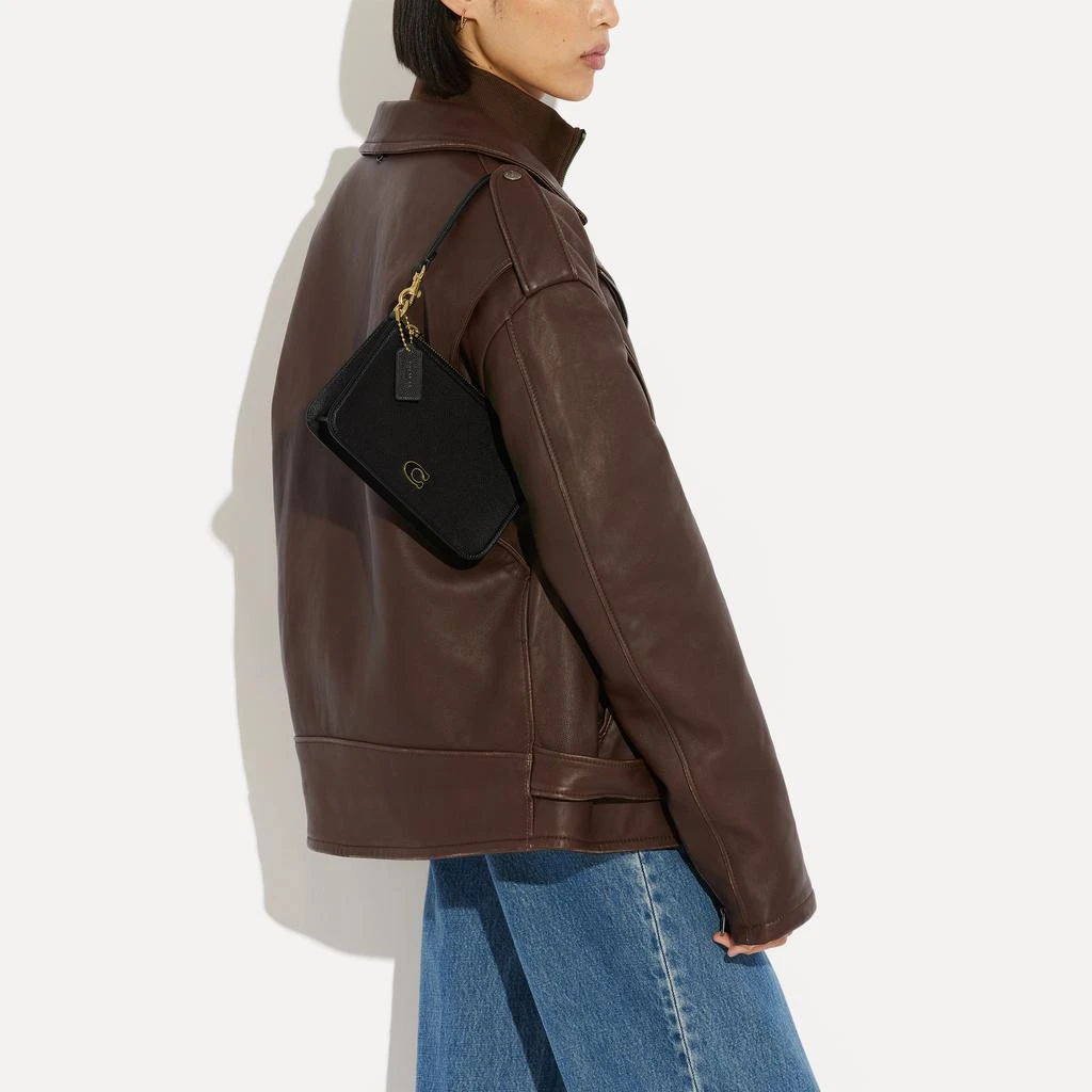 商品Coach|Coach Crossgrain Leather Pouch Bag,价格¥1738,第2张图片详细描述