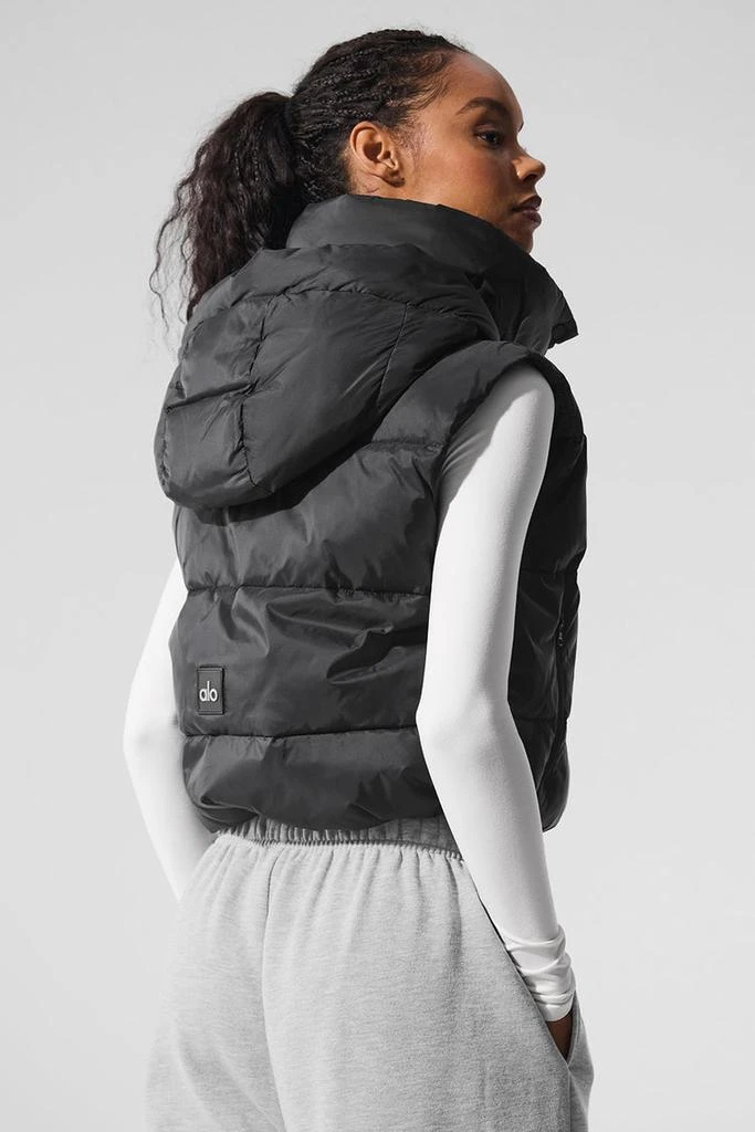 商品Alo|Gold Rush Puffer Vest - Black,价格¥1454,第3张图片详细描述