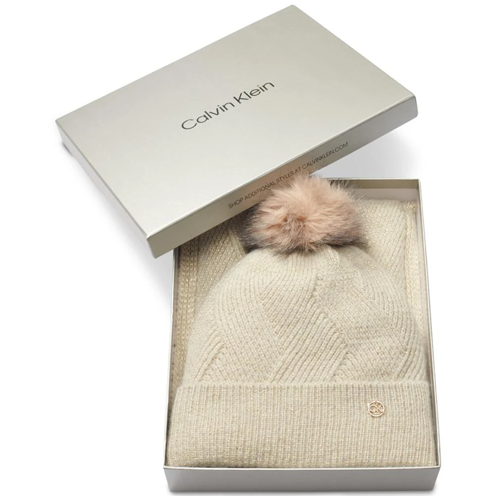 商品Calvin Klein|Women's Pom Pom Beanie & Scarf Boxed Gift Set,价格¥429,第1张图片