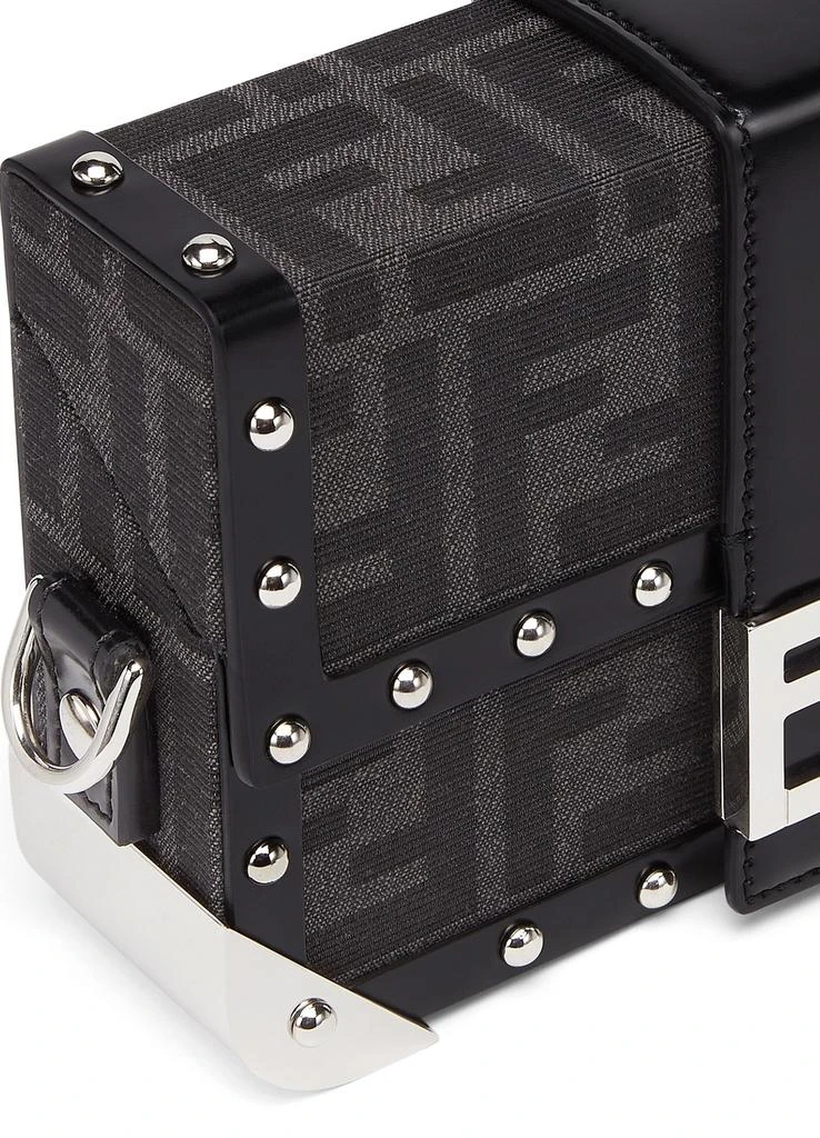 商品Fendi|Baguette Trunk迷你手袋,价格¥29370,第5张图片详细描述