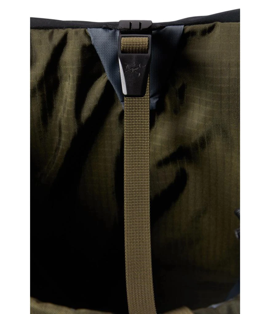 商品Arc'teryx|始祖鸟Bora 65 户外背包,价格¥2614,第3张图片详细描述