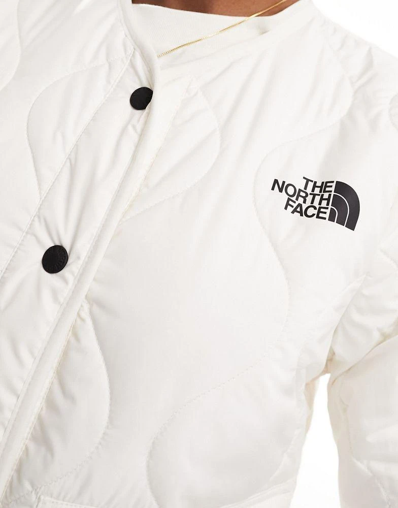 商品The North Face|The North Face Ampato quilted liner jacket in cream Exclusive at ASOS,价格¥921,第4张图片详细描述