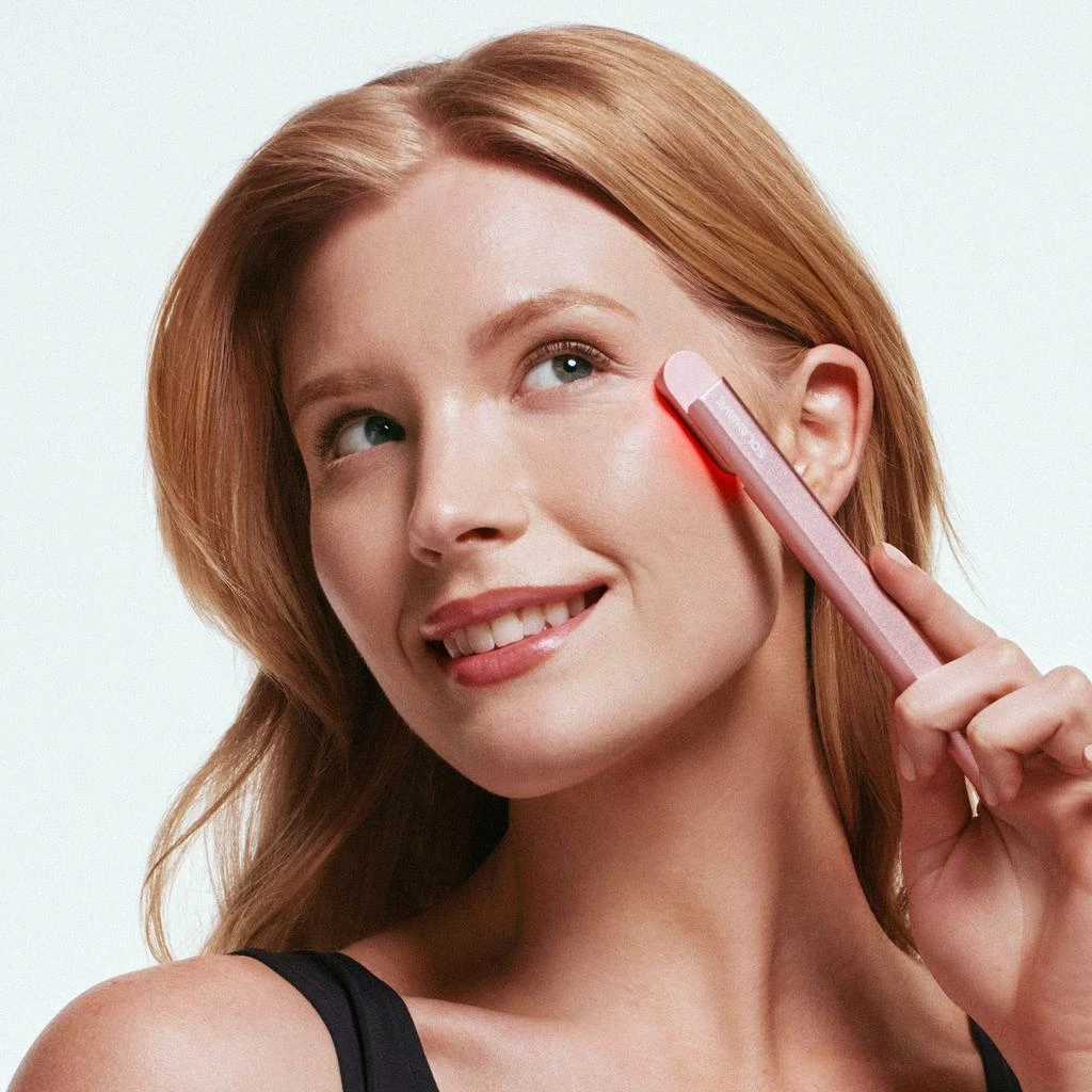 商品Solawave|Advanced Skincare Wand With Red Light Therapy,价格¥599,第4张图片详细描述