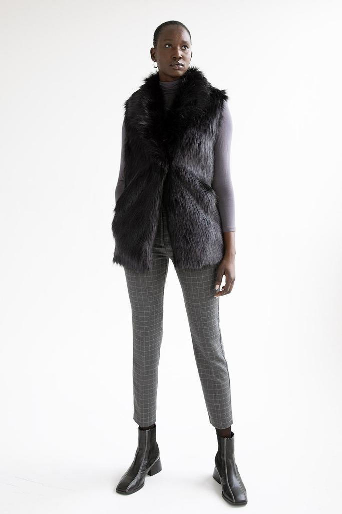 商品Unreal Fur|Premium Rose Vest,价格¥2600,第4张图片详细描述