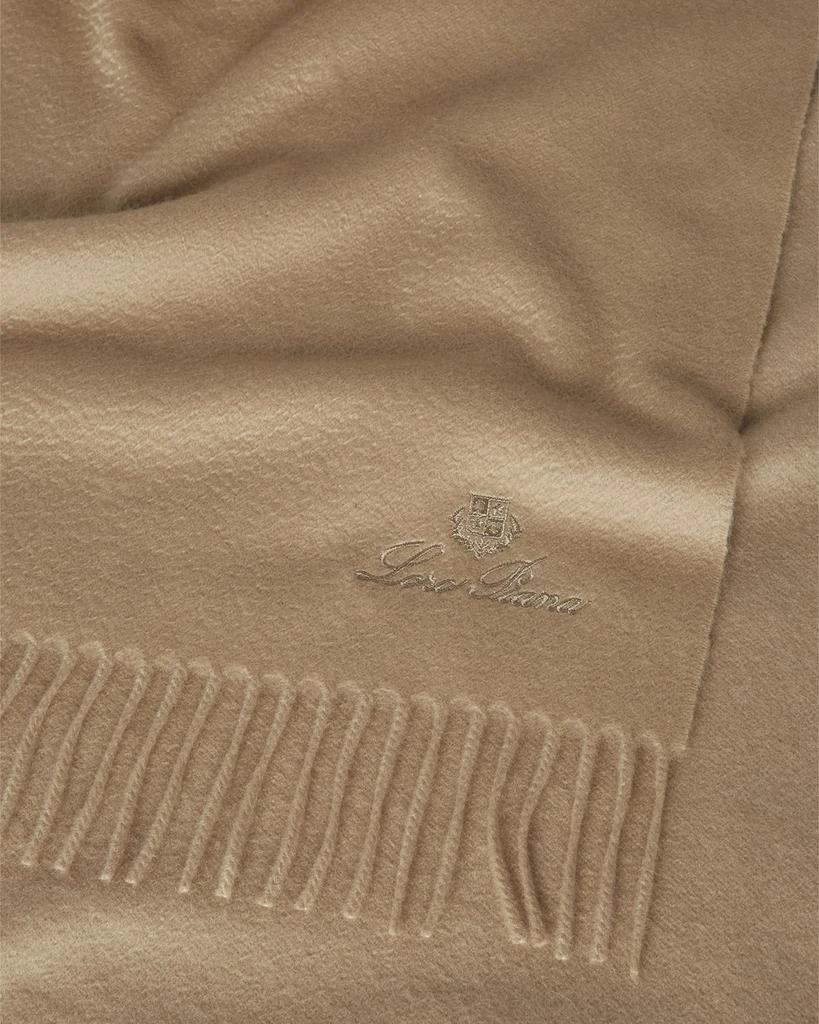商品Loro Piana|Embroidered Logo Cashmere Scarf,价格¥6589,第5张图片详细描述
