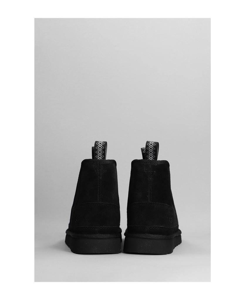 商品UGG|Neumel Low Heels Ankle Boots In Black Suede,价格¥1383,第6张图片详细描述