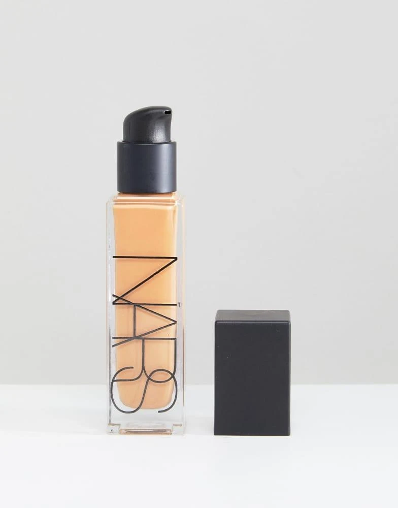 NARS Natural Radiant Longwear Foundation 商品