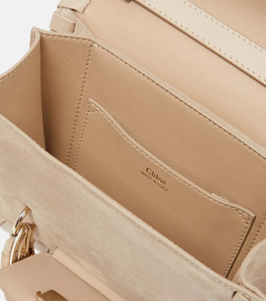 商品Chloé|Kattie suede crossbody bag,价格¥18804,第3张图片详细描述