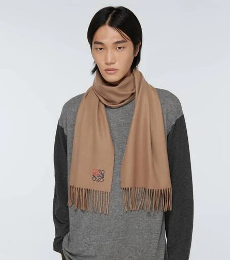 商品Loewe|Anagram羊绒围巾,价格¥3606,第2张图片详细描述