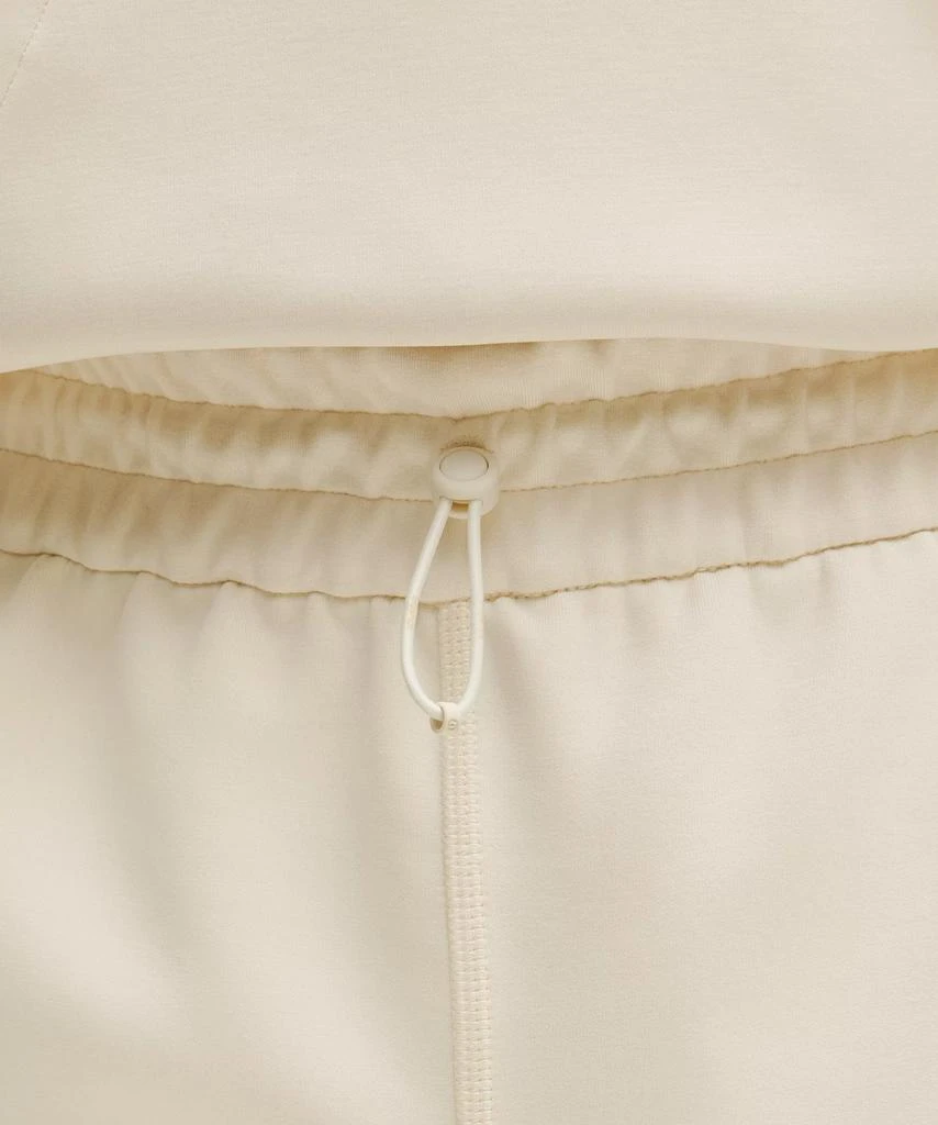 Softstreme High-Rise Short 4" 商品