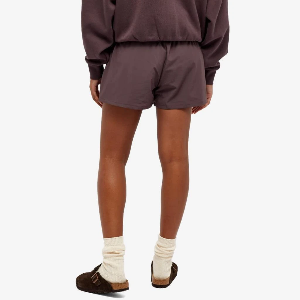 商品Essentials|Fear of God Essentials Running Shorts - Plum,价格¥497,第3张图片详细描述