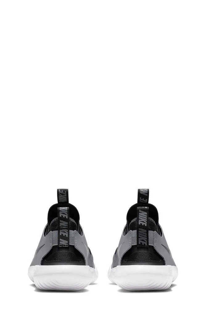 商品NIKE|Flex Runner Slip-On Running Shoe,价格¥273,第5张图片详细描述