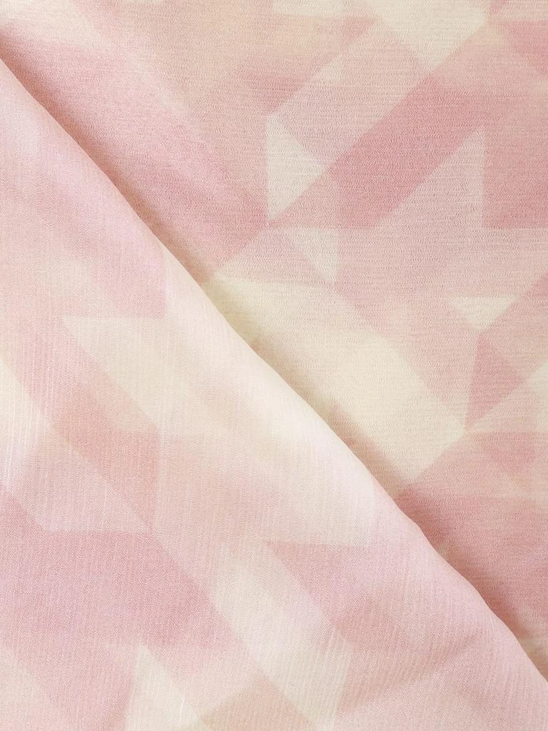 商品Burberry|Silk Scarf With Houndstooth Pattern,价格¥3722,第2张图片详细描述
