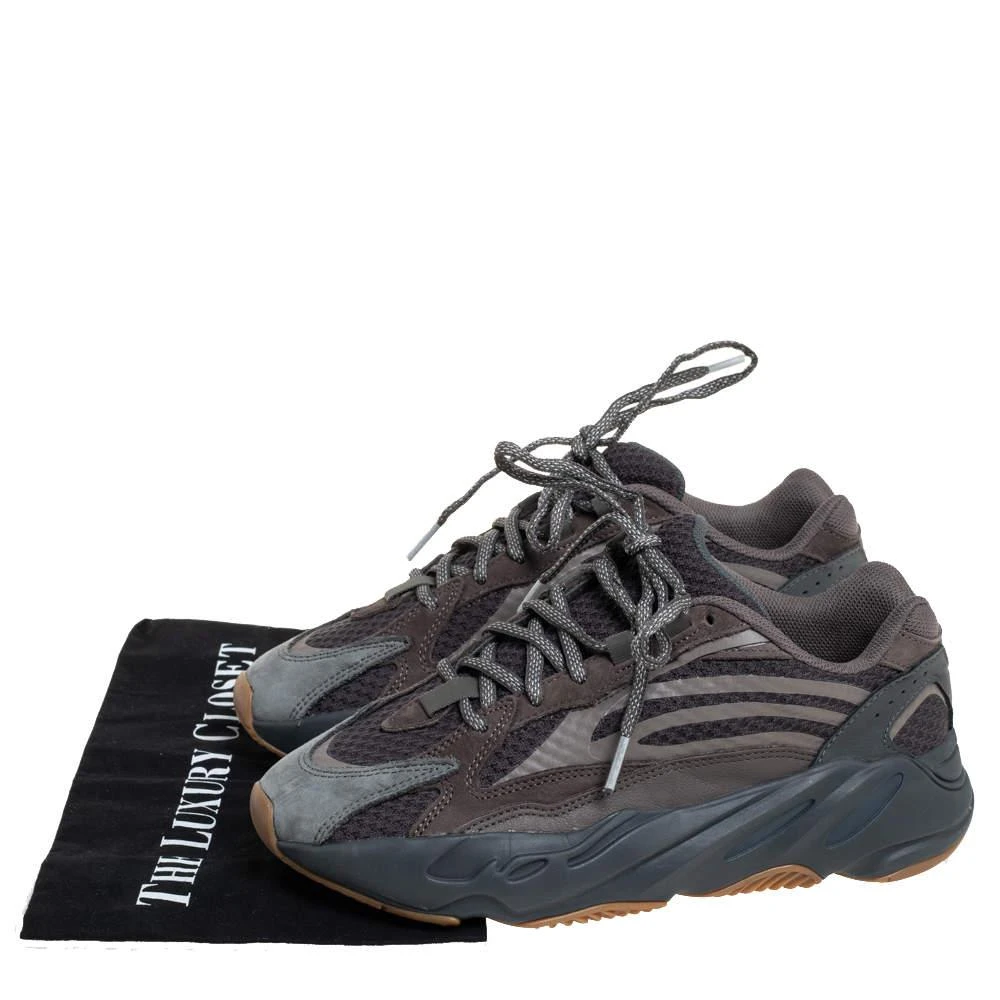 Adidas Yeezy Boost 700 V2 Geode Multicolor Nubuck And Suede Lace Up Sneakers Size 41.5 商品