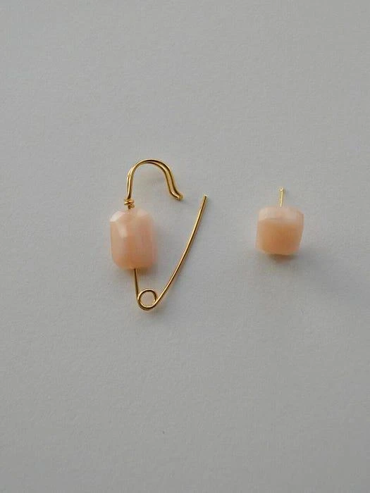 商品nuavo|[Exclusive] Milk Tea Glass Earring,价格¥591,第1张图片