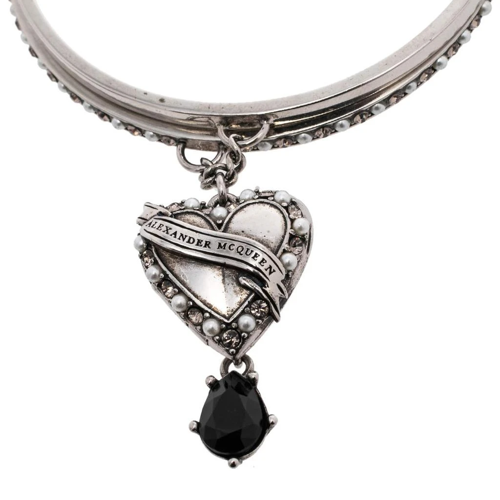 商品[二手商品] Alexander McQueen|Alexander McQueen Antique Silver Tone Heart Locket Charm Layered Bangle Bracelet,价格¥1794,第3张图片详细描述