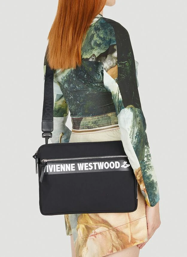 商品Vivienne Westwood|Lisa Laptop Case in Black,价格¥1082,第2张图片详细描述