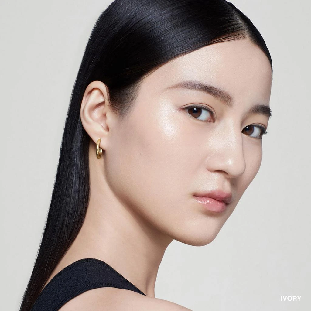 Intensive Serum Foundation SPF 40/30 商品