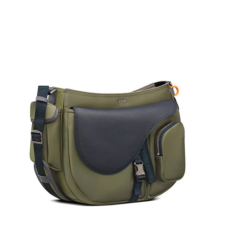 商品Dior|【预售3-7天】DIOR/迪奥 2021秋冬SADDLE系列 SACAI联名男士橄榄色科技面料和粒面小牛皮单肩斜挎马鞍包1ADHO029USH_H15E,价格¥26645,第4张图片详细描述