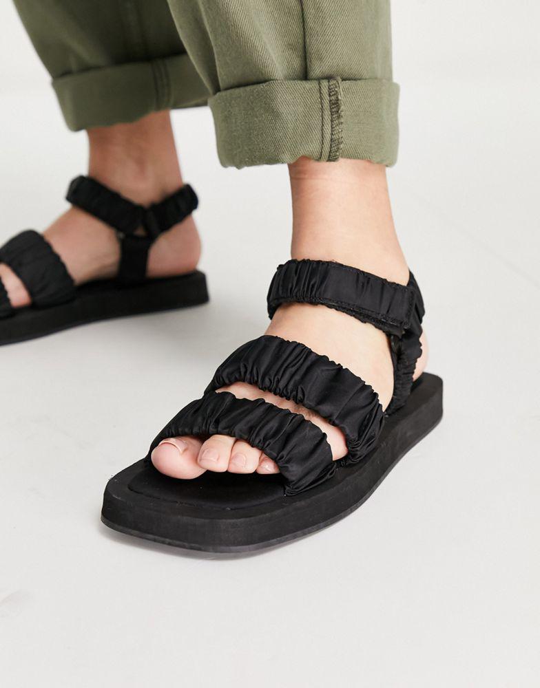 Topshop Panama ruched strappy sandal in black商品第3张图片规格展示
