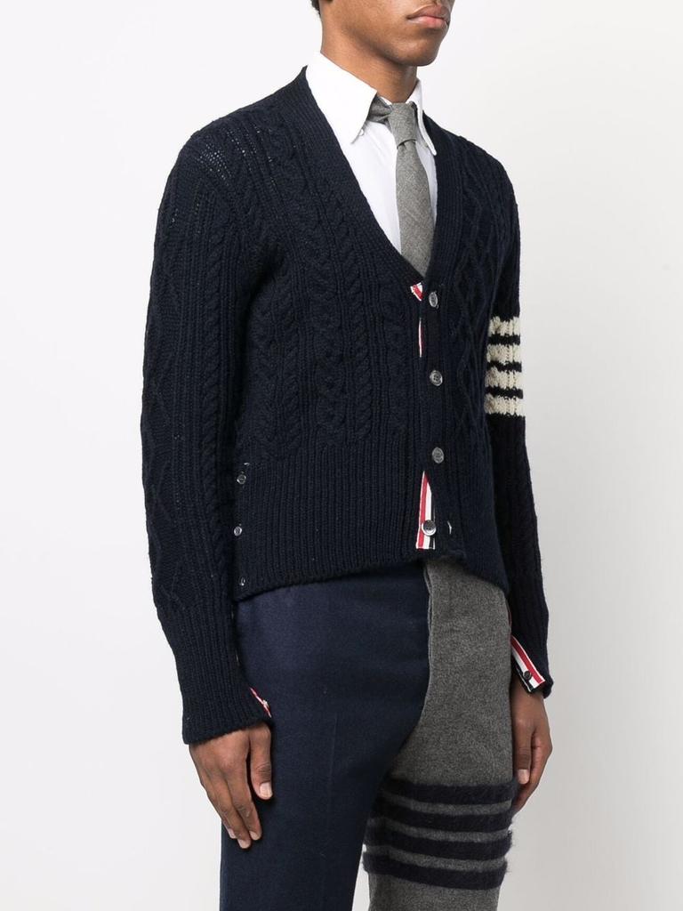 THOM BROWNE MEN ARAN CABLE STITCH CARDIGAN W/ 4 BAR STRIPE IN DONEGAL商品第1张图片规格展示