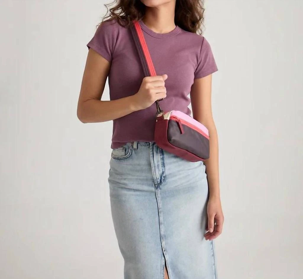 商品Marine Layer|Marine Layer - Fanny Pack Waist Bag,价格¥399,第3张图片详细描述