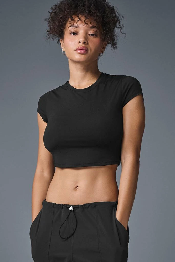 商品Alo|Alosoft Crop Finesse Short Sleeve - Black,价格¥530,第1张图片