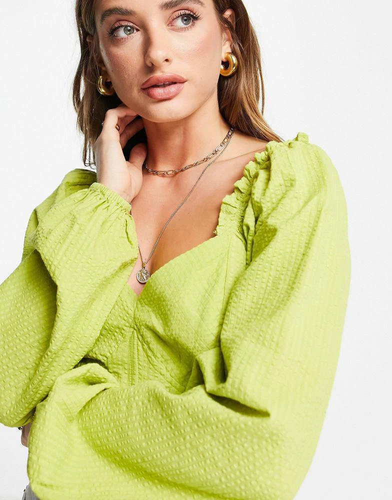 商品VERO MODA|Vero Moda corset detail top in lime,价格¥97,第3张图片详细描述