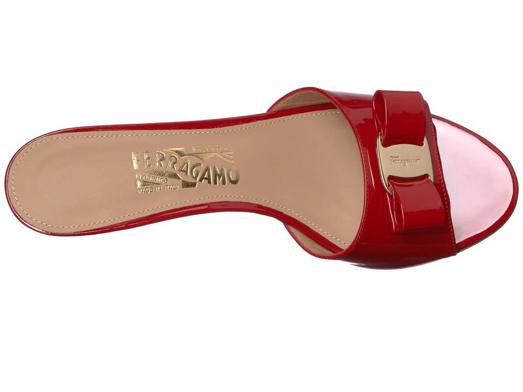 商品Salvatore Ferragamo|Ginostra 小猫跟,价格¥4393,第2张图片详细描述