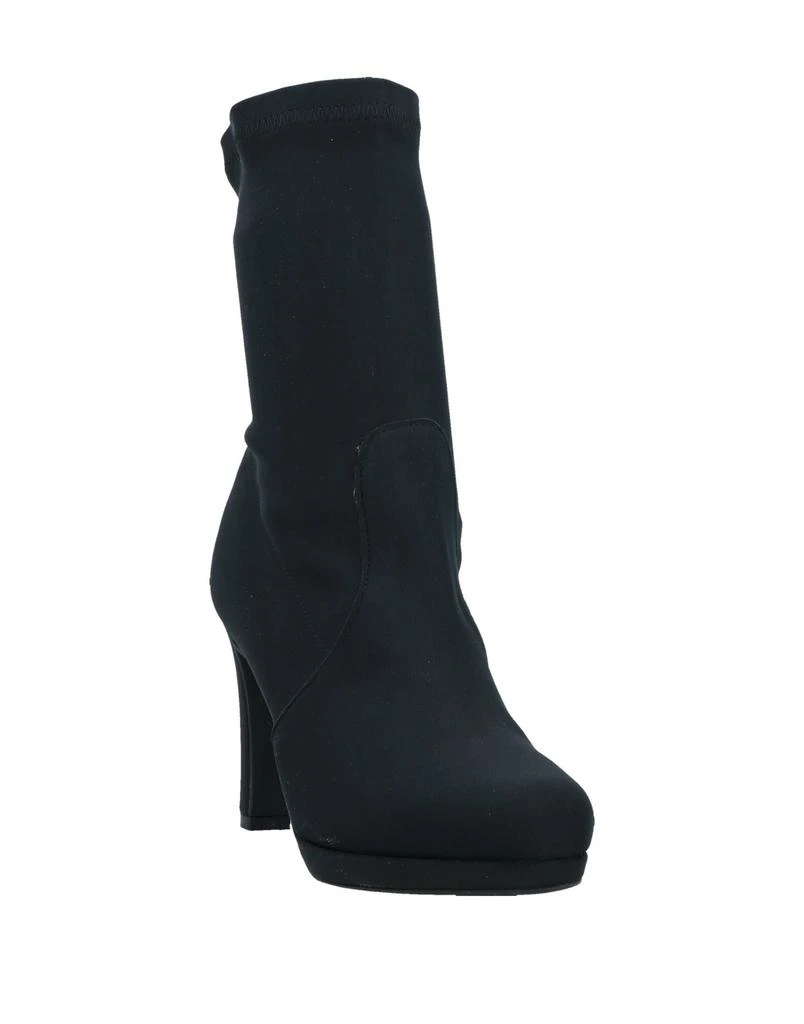 商品ROBERTO DELLA CROCE|Ankle boot,价格¥525,第2张图片详细描述