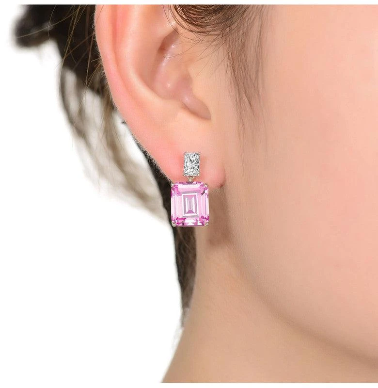 商品Genevive|GENEVIVE Sterling Silver Emerald Cubic Zirconia Rectangle Stud Earrings,价格¥712,第3张图片详细描述