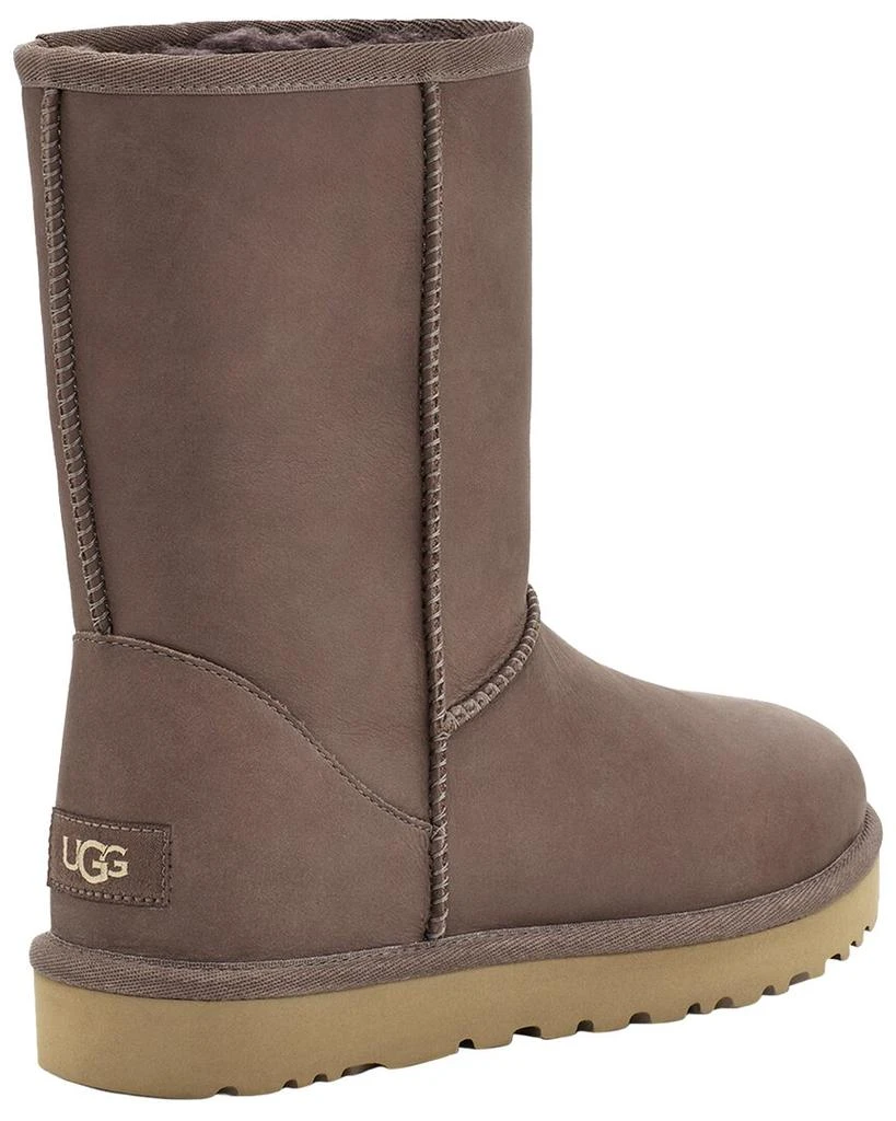 商品UGG|UGG Classic Short Leather Boot,价格¥789,第3张图片详细描述