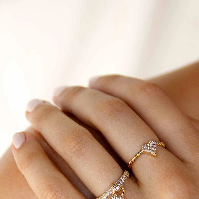 商品Ettika Jewelry|Love Locked 18k Gold Plated Crystal Ring Set,价格¥416,第2张图片详细描述